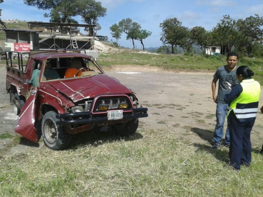 Tres muertos y diez heridos en accidentes en carreteras de Honduras