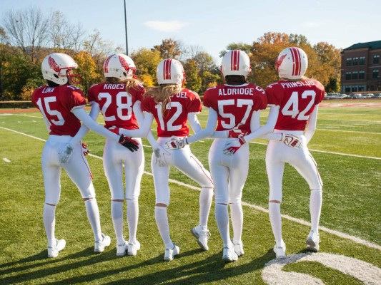 El sensual comercial de las 'angels' de Victoria´s Secret para Super bowl