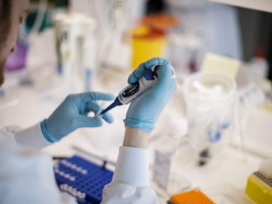 China prueba una vacuna al nuevo coronavirus con una centena de voluntarios