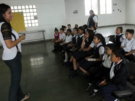 Escolares aprenden a reciclar materiales&nbsp;&nbsp;