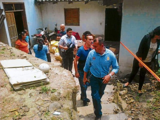 Ordenan desalojo del IHAH por derrumbe