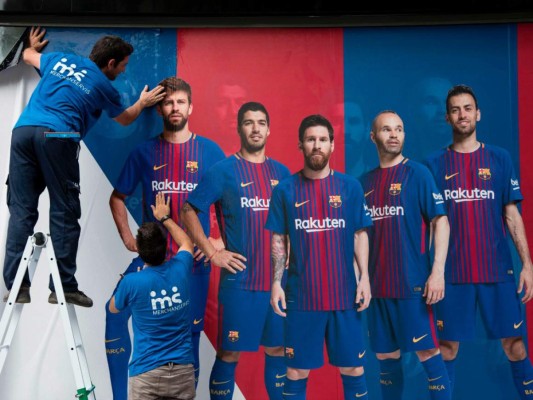 Barcelona retira publicidad de Neymar en las afueras del Camp Nou