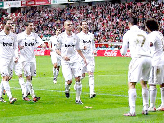 Barça y Real Madrid al último asalto previo al clásico