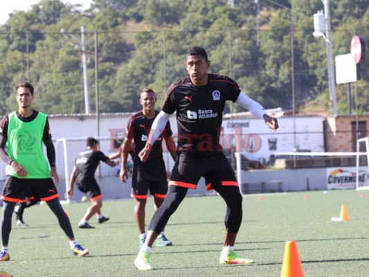 Puede suceder cualquier cosa...jugar en Estados Unidos, a puerta cerradas, o que se declare el campeonato desierto