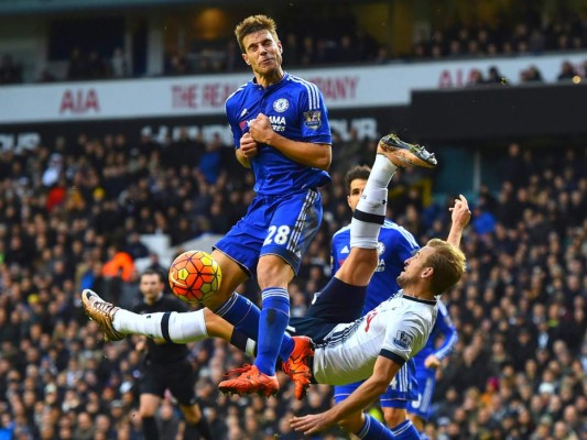 Chelsea prolonga su irregularidad al empatar con el Tottenham