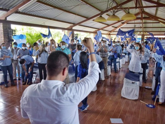 Movimiento Unidad y Esperanza presenta planilla a alcaldes y diputados en Olancho