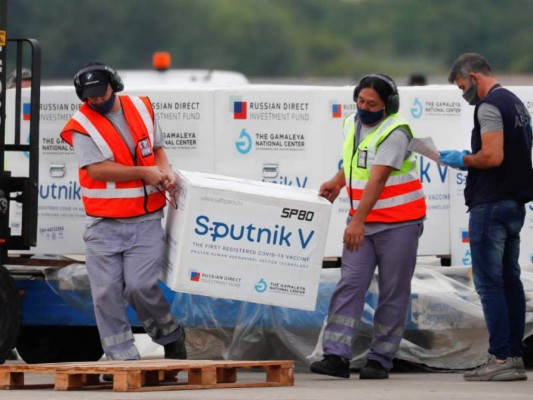 ¿Por qué hay escasez del segundo componente de la vacuna Sputnik V?