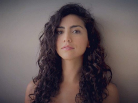 Foto de Chabelo con guapa joven se vuelve viral en Twitter ¿quién es ella?