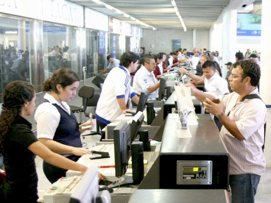Usuarios de aeropuertos pagarán 360 millones más