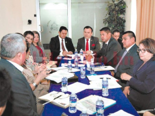 Interventora no ha rendido segundo informe ante el Congreso Nacional