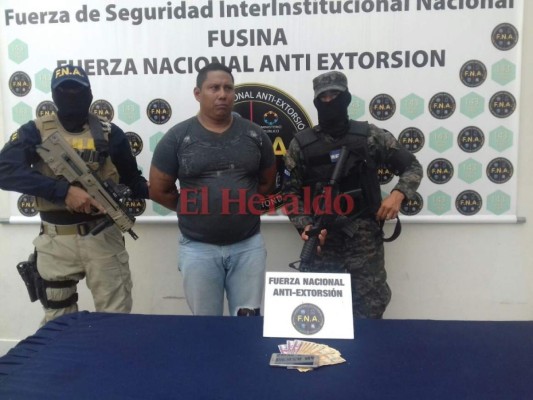 Capturan a conductor de buses por extorsionar a empresa para la que laboraba