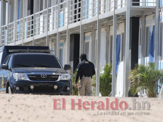 Así se desarrolló la inspección de los 'contenedores casas', proyecto por el que es investigado Ebal Díaz (FOTOS)