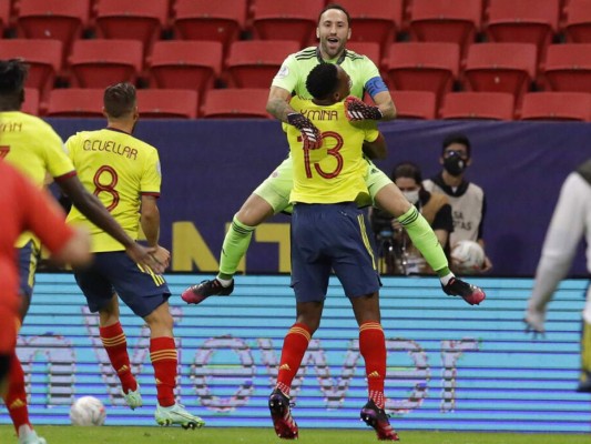 VIDEO: Colombia vence a Uruguay por penales y está en semis