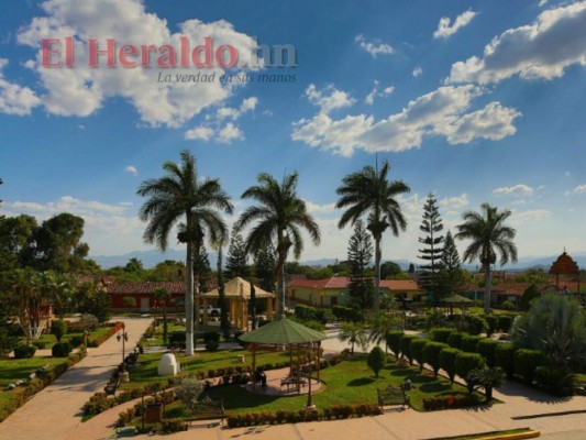La Villa de San Antonio, tierra de rosquillas, vino y tradiciones inicia su feria patronal