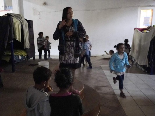 EEUU empieza a recibir a solicitantes de asilo desde México