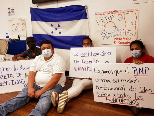 Hondureños en EE UU temen no poder realizar trámites por vencimiento de la identidad