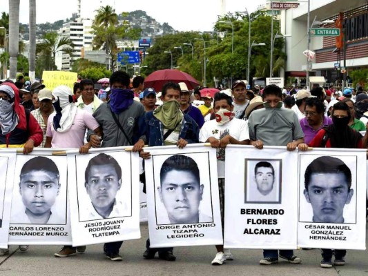 Arrestan en México a líder de cártel vinculado a desaparición de 43 estudiantes