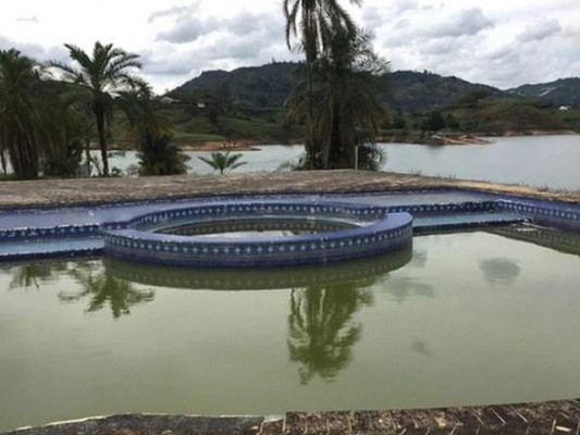 Así es La Manuela, la imponente y abandonada finca de Pablo Escobar (FOTOS)