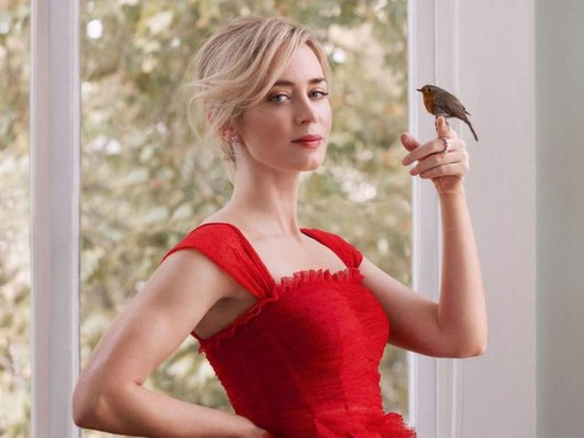 Emily Blunt, la nueva 'Mary Poppins' que convierte cualquier escenario en pasarela