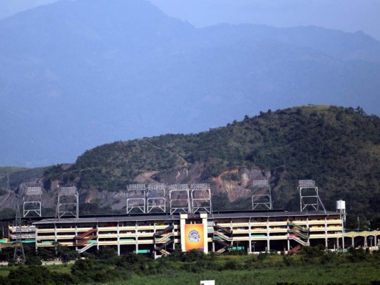 El Estadio Francisco Morazán sería castigado de seguir incumpliendo con la FIFA&nbsp;&nbsp;