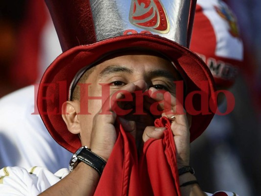 Así es el ambiente en el partido entre Perú vs Dinamarca en el Mundial Rusia 2018