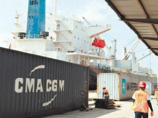 Contenedores en canal rojo bajan a 16% en las aduanas