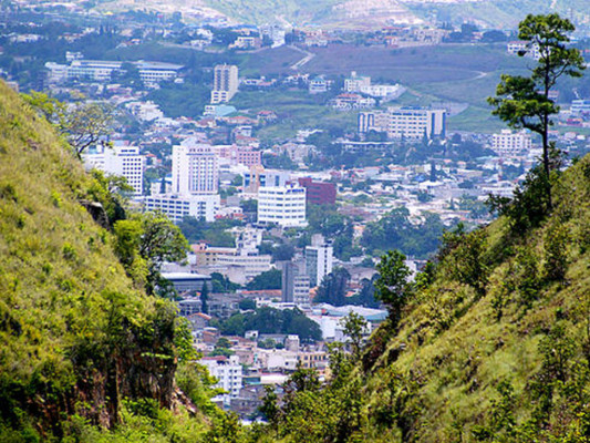 Que cumplás muchos años más, Tegucigalpa