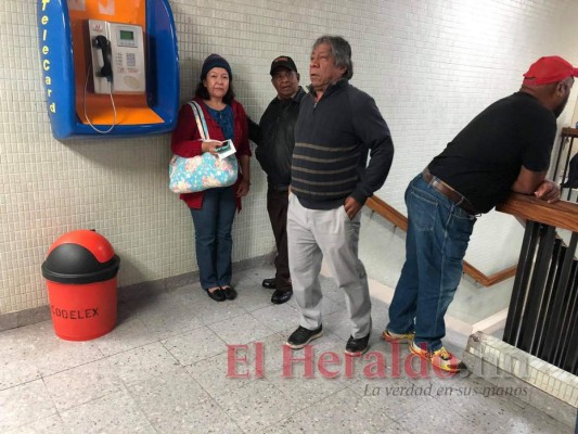 Plegarias, apoyo y fe: las muestras de cariño a Chelato Uclés (FOTOS)