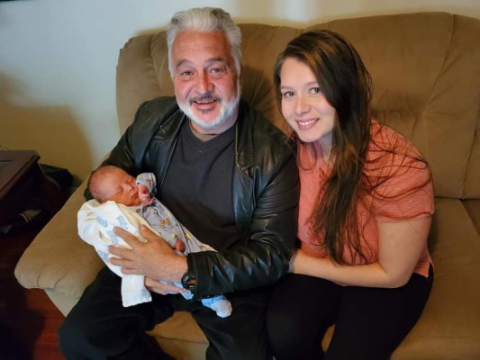 Iglesia Génesis II: religiosos que prometen 'sustancia milagrosa' contra el covid-19