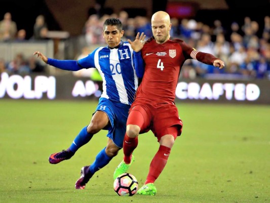 Donis Escober: Nos hemos vistos sorprendidos por Estados Unidos