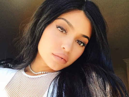 ¡Al descubierto! Cirujano plástico de Kylie Jenner destapa todas las cirugías que se realizó la modelo