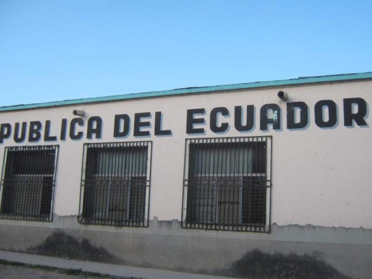 Honduras: Encapuchados asaltan escuela frente a alumnos