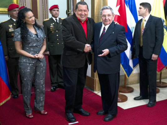 Correa propone que Alba no asista a cumbre regional por ausencia de Cuba