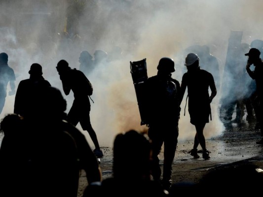 Revuelta social sigue en Chile con potentes protestas en Santiago (FOTOS)