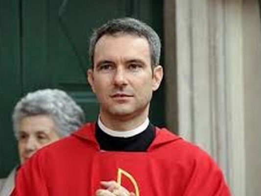 Vaticano condena a un cura a 5 años de prisión por conservar material pedopornográfico&nbsp;&nbsp;