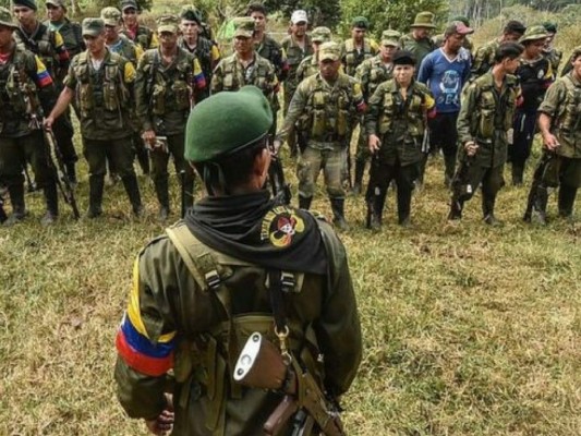 Mueren ocho disidentes de las FARC al sur de Colombia