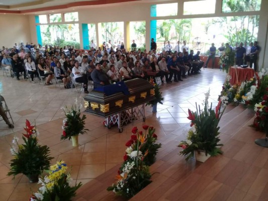 Velan los restos del abogado Carlos Augusto Muñoz, asesinado en Olancho