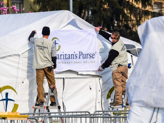 Luto y drama en una Italia arrodillada ante coronavirus; van 4,000 muertos