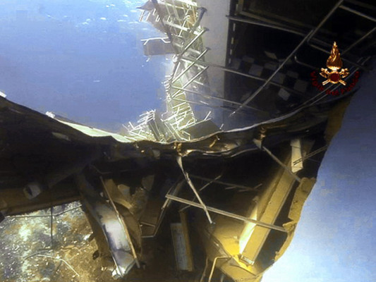 Cesa la búsqueda de desaparecidos del 'Costa Concordia'