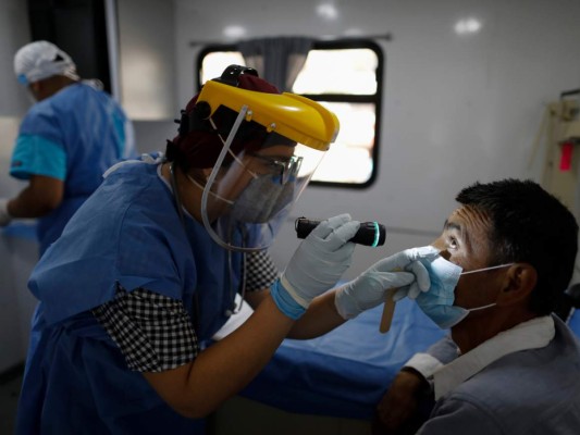 Médicos en México denuncian falta de equipo y capacitación