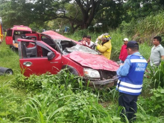 Un muerto y tres heridos deja aparatoso accidente de tránsito en la carretera a La Libertad,Comayagua