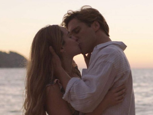 Filtran vídeo que confirma el romance entre Camila Sodi y Diego Boneta