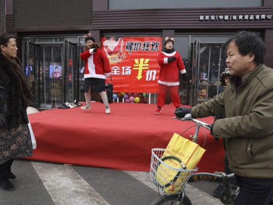 Restringen a Papa Noel en favor de tradiciones chinas