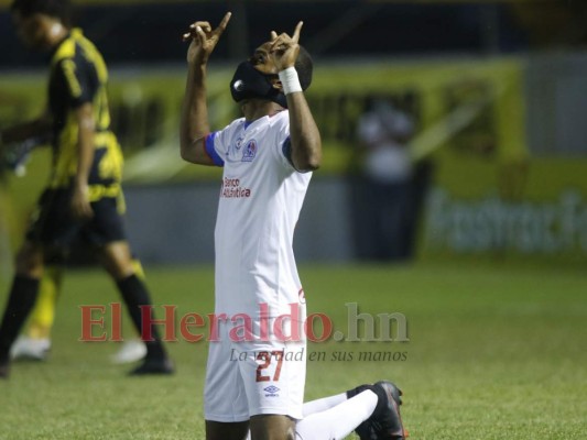 Olimpia vence de visita 1-2 al Real España en el estadio Morazán de San Pedro Sula
