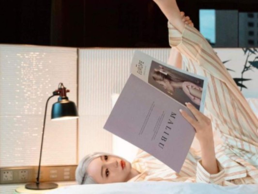 Ella es Ayayi, la bella influencer virtual que parece un humano real en China