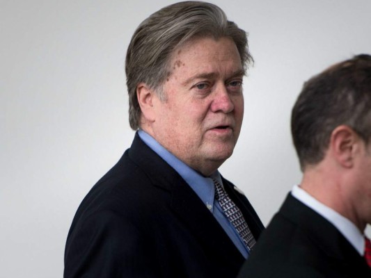 Steve Bannon, polémico consejero de Trump, abandona la Casa Blanca
