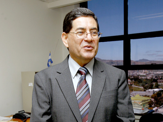 Un amigo me dijo: te mandaron a regar agua bendita al infierno