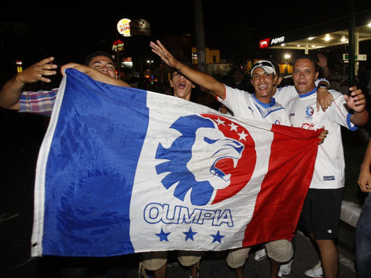 Los festejos del Olimpia por el título 25 en imágenes