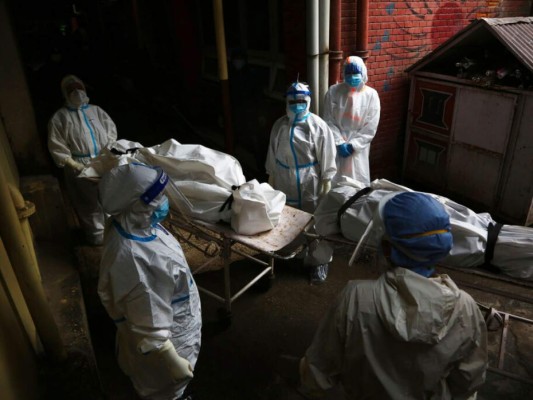 OMS advierte que segundo año de la pandemia está matando más gente