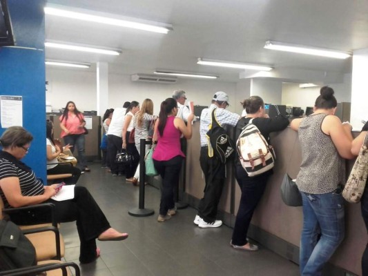 Honduras: Hoy vence plazo para pagar impuestos y advierten multas